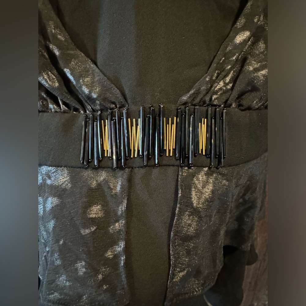 Bcbg Flattering Top - image 4